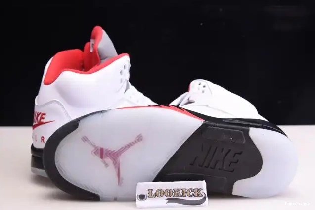HYPE Retro Fire 5 Red (2020) Tongue Silver Air DA1911-102 Jordan 0412